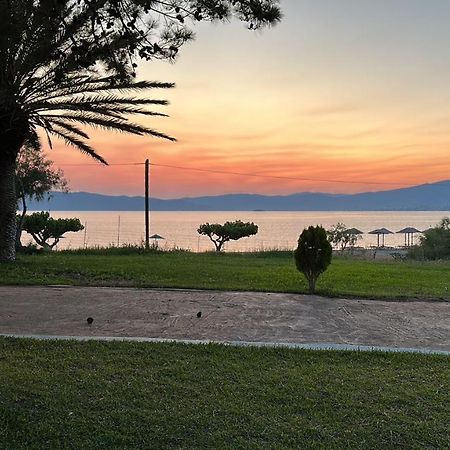 Villa Bouros Seaview Farm Karystos  Exterior foto